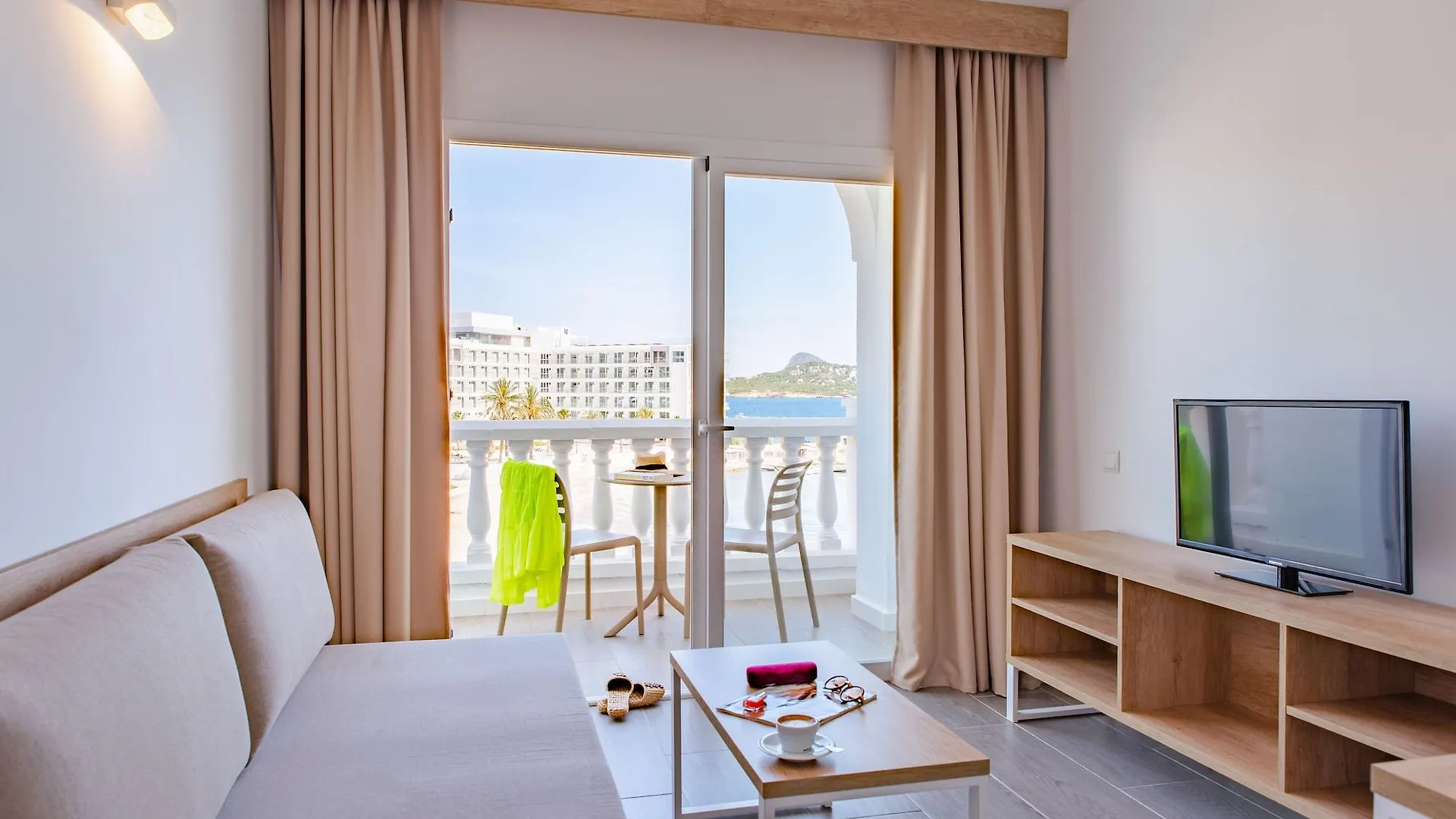 Apartahotel Beach Star Ibiza (Adults Only) San Antonio Abad
